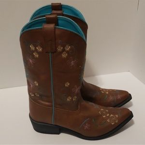 SHYANNE Floral Embroidered Western Boots size 6